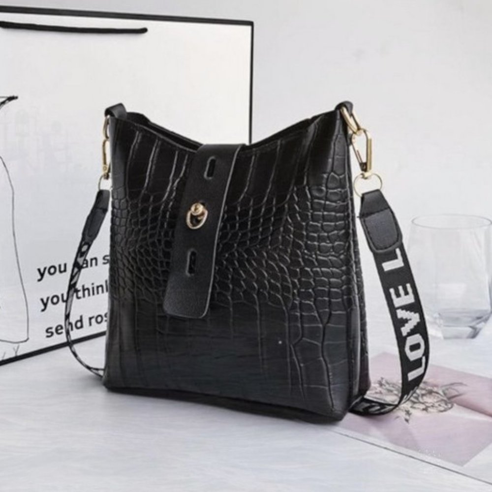 New Ladies Crocodile bucket bag Black 242